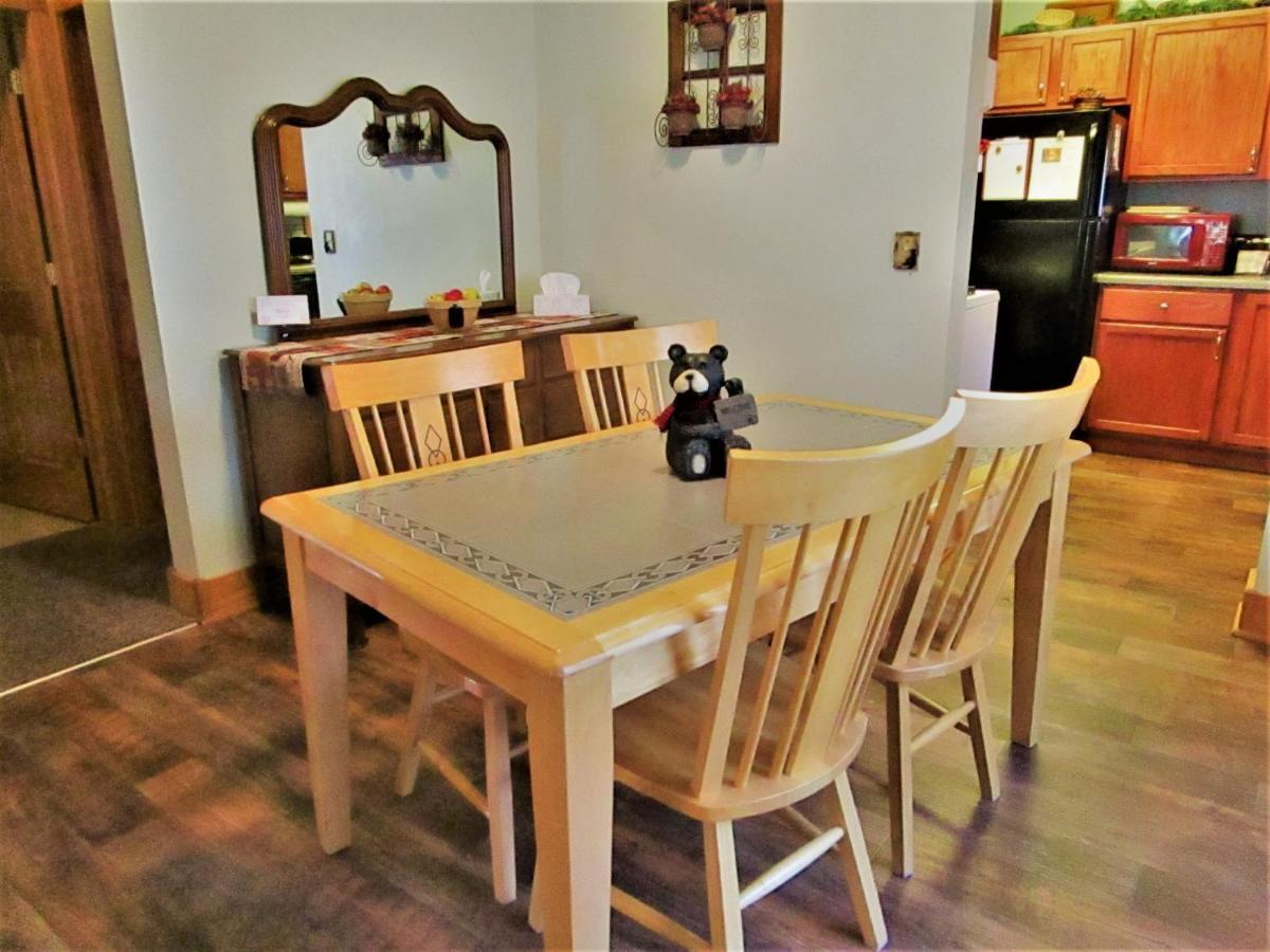 The Bear Den Villa Ironwood Dış mekan fotoğraf